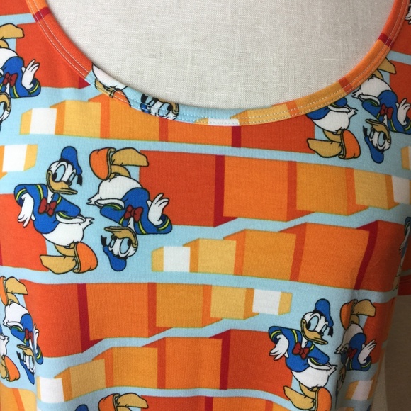 NWT Lularoe X Disney Donald Duck Classic Tee sz L - Picture 2 of 7